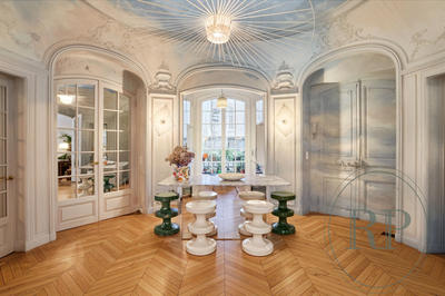 Appartement - 184 m² - 7 pièces