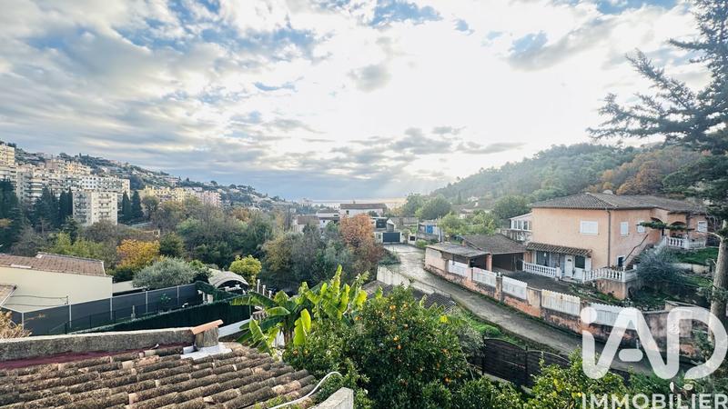 Maison de ville - 112 m² - 5 pièces