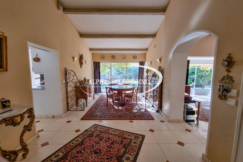 Villa - 168 m² - 7 pièces