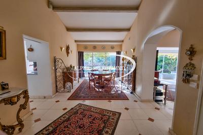 Villa - 168 m² - 7 pièces