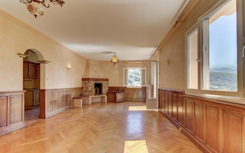 Maison - 170 m² - 5 pièces