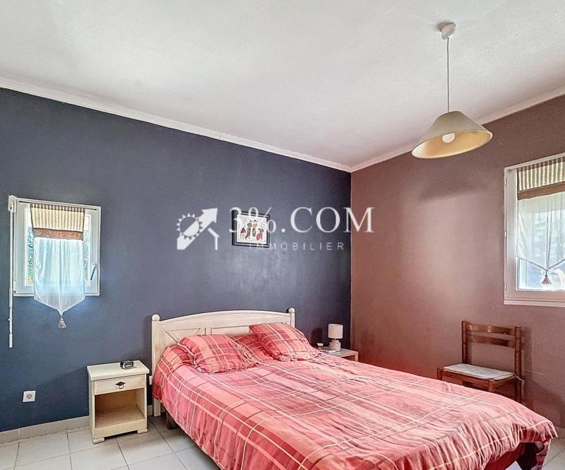 Propriété - 178 m² - 8 pièces