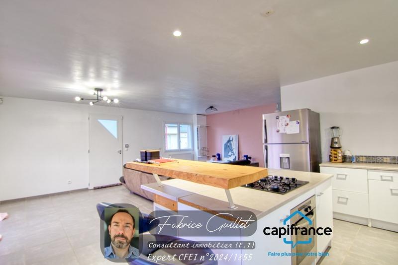 Maison - 95 m² - 5 pièces