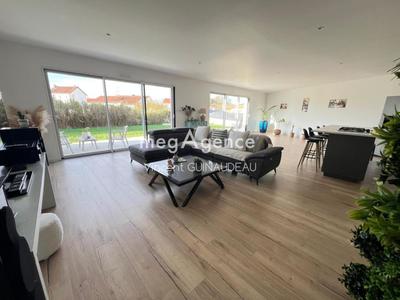 Maison - 150 m² - 5 pièces