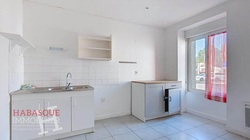 Maison - 150 m² - 9 pièces