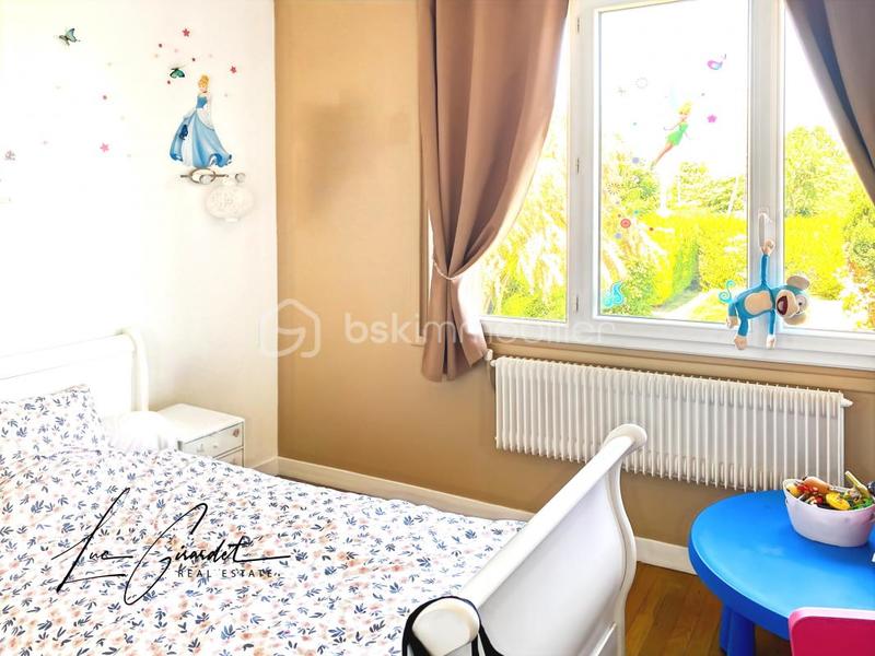 Maison - 176 m² - 6 pièces