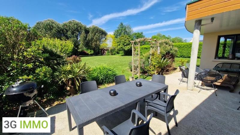 Maison contemporaine - 223 m² - 9 pièces