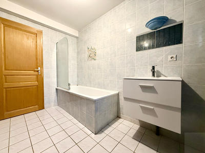 Maison - 99 m² - 5 pièces