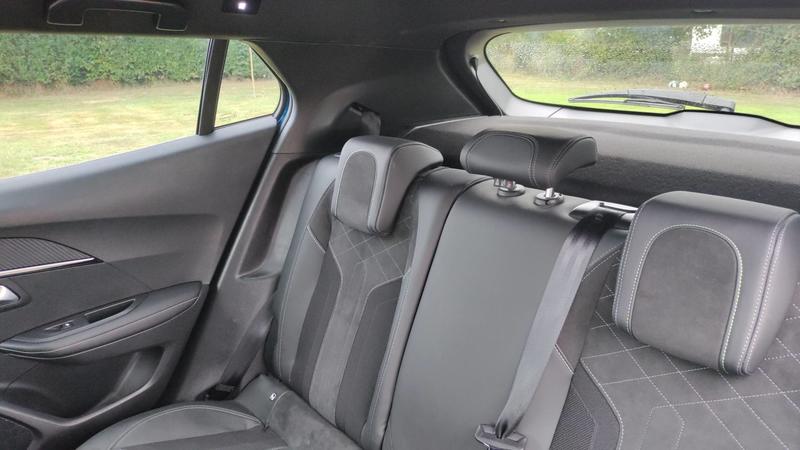 Peugeot 2008 II 1.2 PureTech 130 Eat8 Gt Pack - Automatique Toit ouvrant