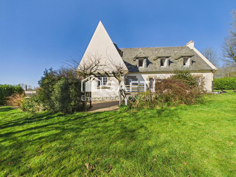 Maison - 250 m² - 11 pièces