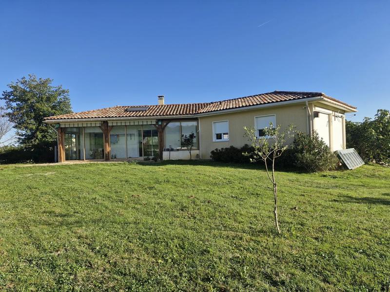 Maison - 94 m² - 6 pièces