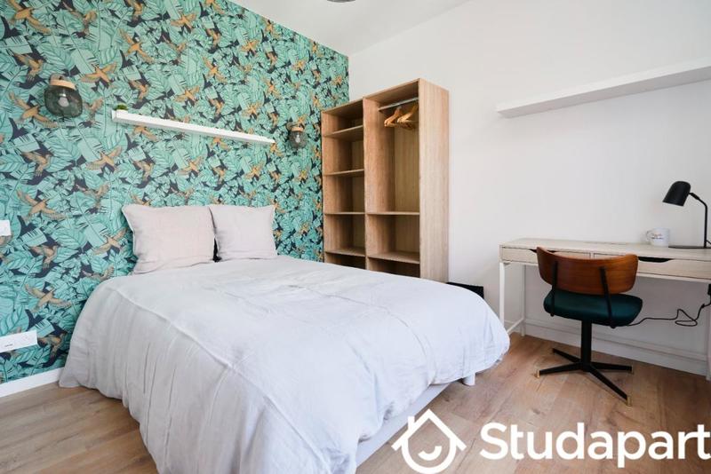 Chambre - 12 m² - 1 pièce