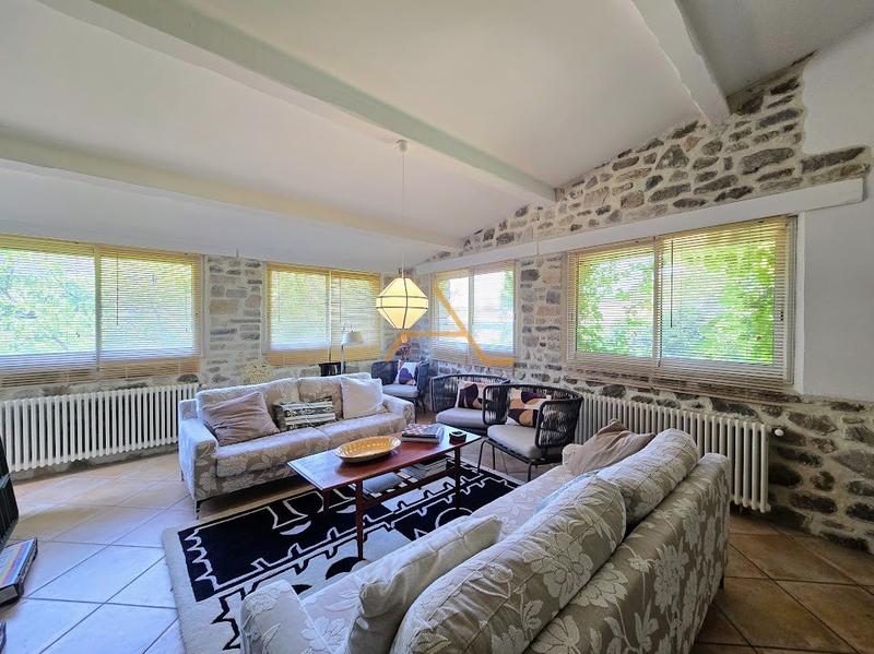 Maison de village - 151 m² - 6 pièces