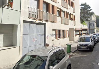 Parking / Garage - 11 m²