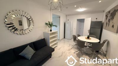 Chambre - 10 m² - 1 pièce