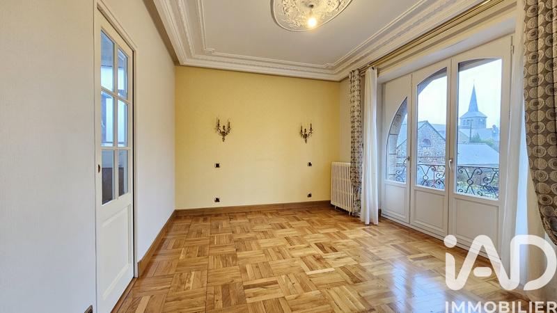 Maison de ville - 195 m² - 9 pièces