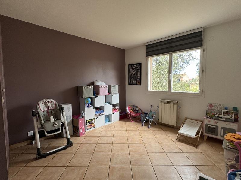 Maison - 235 m² - 4 pièces