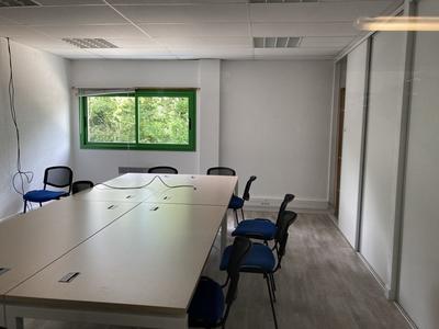 Local d'activités - 2 000 m²