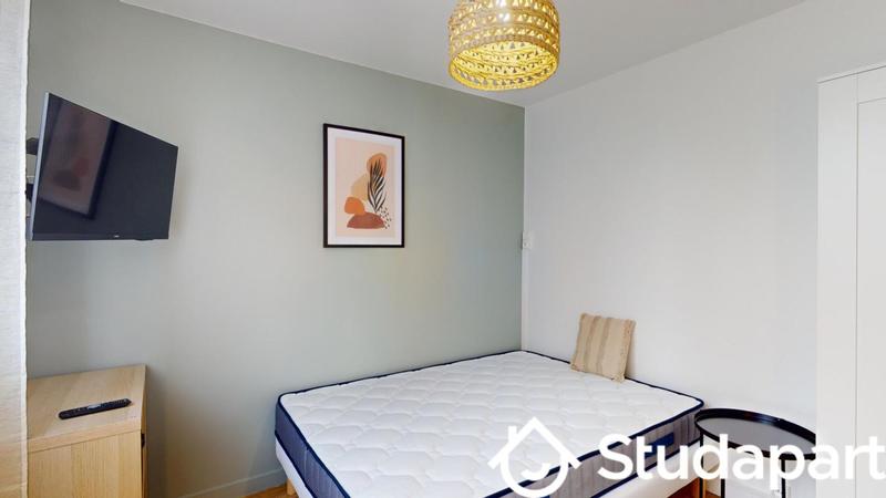 Chambre - 11 m² - 1 pièce