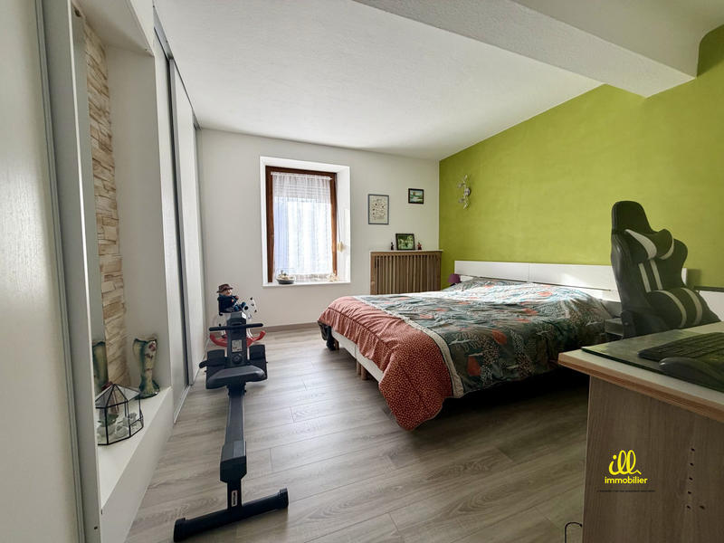 Maison - 120 m² - 6 pièces