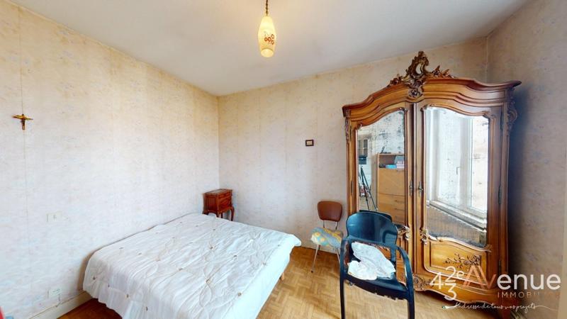 Appartement - 90 m² - 6 pièces