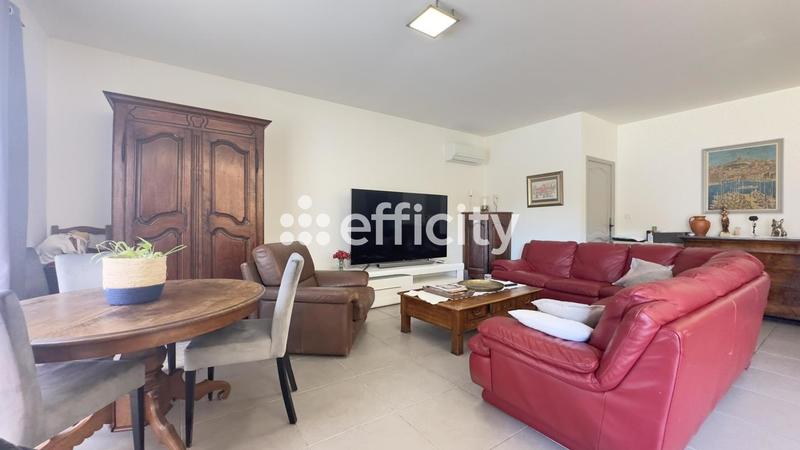 Maison - 461 m² - 10 pièces