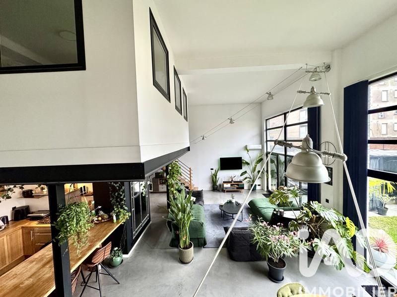 Loft - 185 m² - 5 pièces