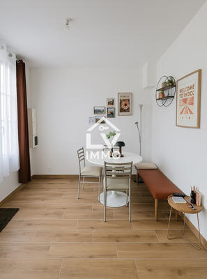 Maison - 210 m² - 4 pièces