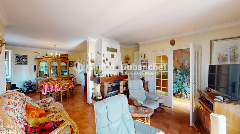 Maison - 121 m² - 5 pièces