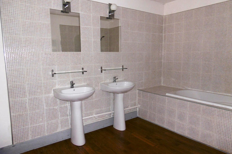 Appartement - 65 m² - 2 pièces