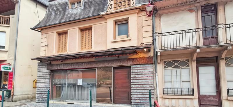 Maison - 99 m² - 16 pièces