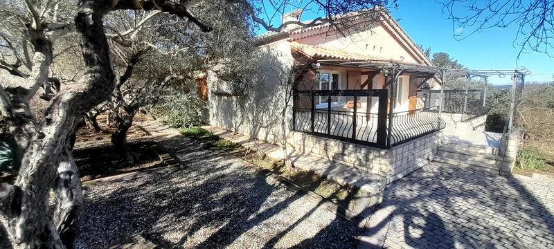 Maison - 104 m² - 4 pièces