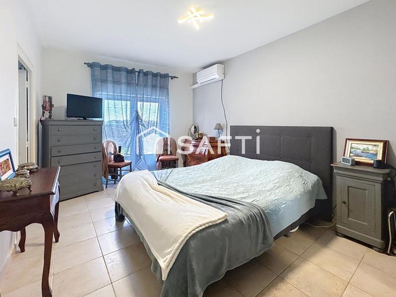 Maison - 157 m² - 10 pièces