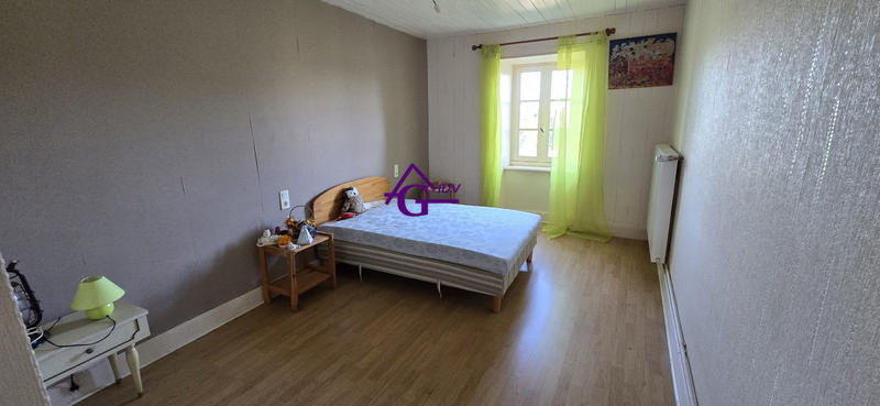 Maison traditionnelle - 160 m² - 7 pièces