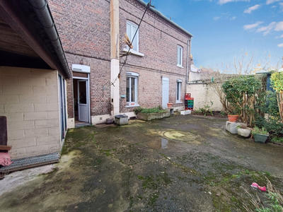 Maison - 212 m² - 5 pièces