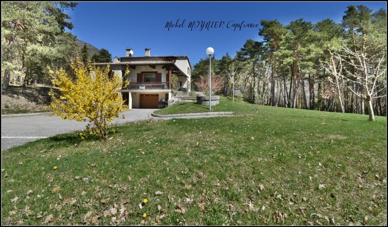 Maison - 185 m² - 6 pièces