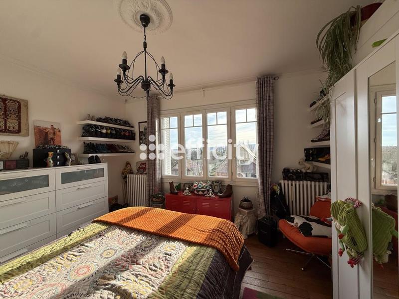 Maison - 142 m² - 6 pièces