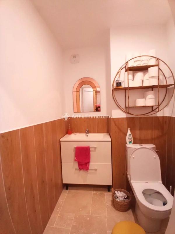 Maison - 201 m² - 6 pièces