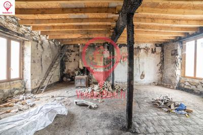 Maison ancienne - 300 m² - 6 pièces