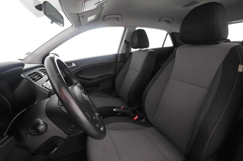Hyundai i20 1.2 Initia 75 ch