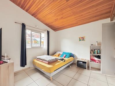 Maison - 88 m² - 6 pièces