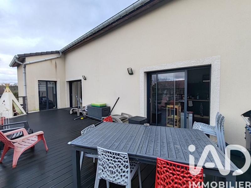 Maison - 203 m² - 8 pièces