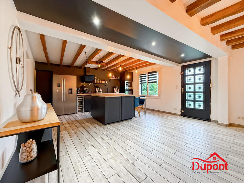 Maison - 152 m² - 6 pièces