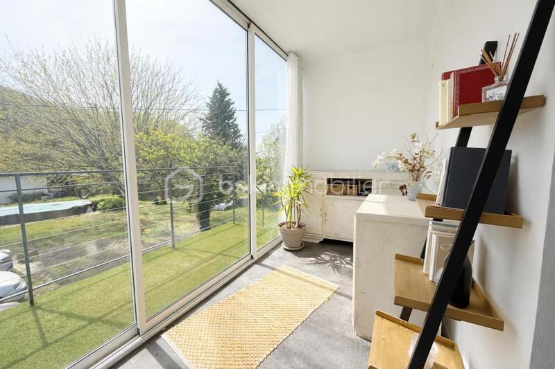 Propriété - 196 m² - 7 pièces