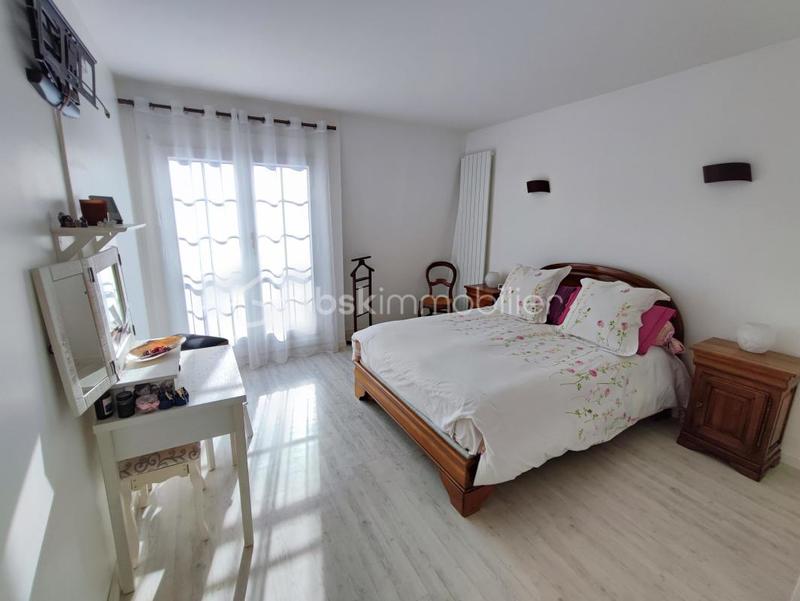 Maison - 96 m² - 6 pièces