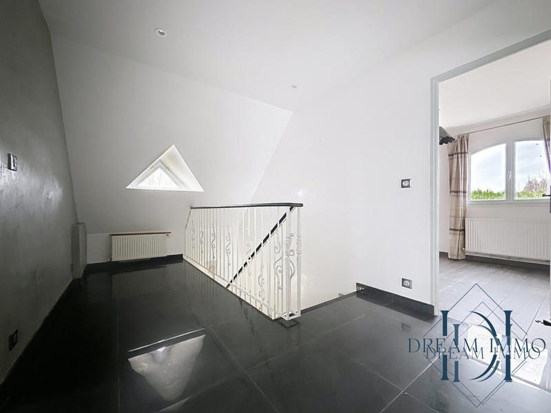 Maison - 151 m² - 7 pièces