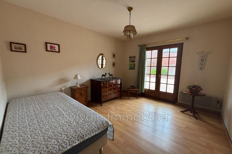 Propriété - 206 m² - 8 pièces