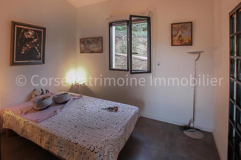 Villa - 100 m² - 3 pièces