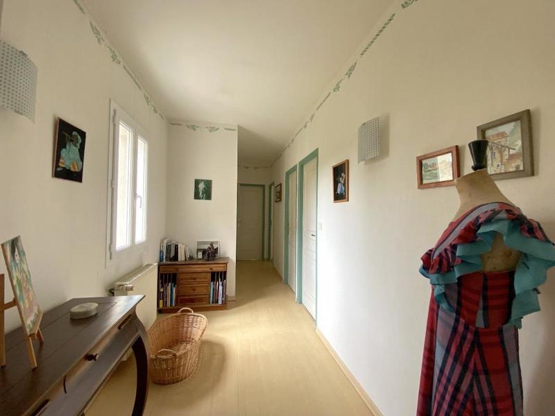 Propriété - 293 m² - 10 pièces