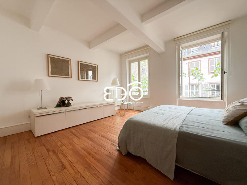 Appartement - 140 m² - 5 pièces